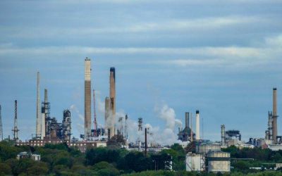 Petrolul iranian, 50 de miliarde $ pierdute după 50 de zile de război, arată Reuters