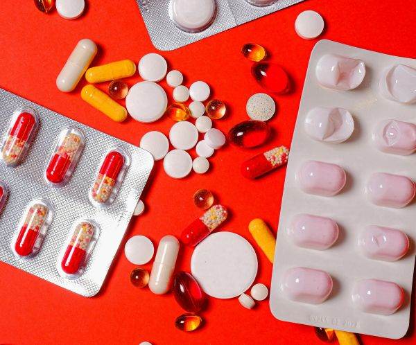 Dependența de analgezice, pericol ascuns în sport: Risc major pentru atleți