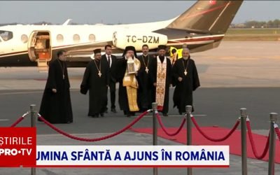 Sfânta Lumină a ajuns în România: Va fi distribuită în țară până la Înviere