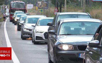 Blocaj total pe Valea Prahovei: DN1, cozi uriașe spre Ploiești, DN7 aglomerat