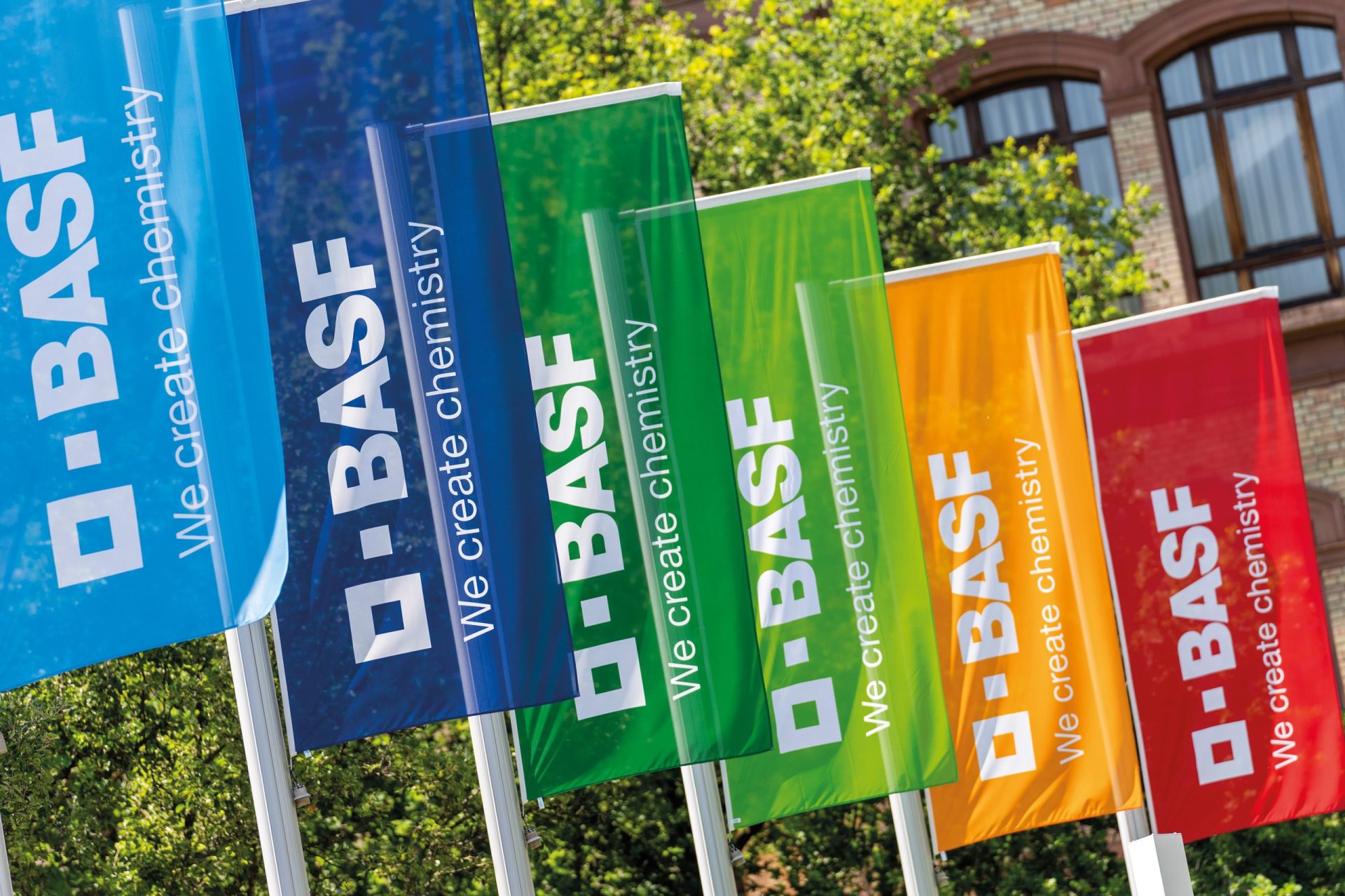 BASF Agricultural Solutions extinde operațiunile în România: 50 de noi locuri de muncă în București București – Grupul german BASF Agricultural Solutions își consolidează prezența în România, prin crearea a peste 50 de noi posturi în București