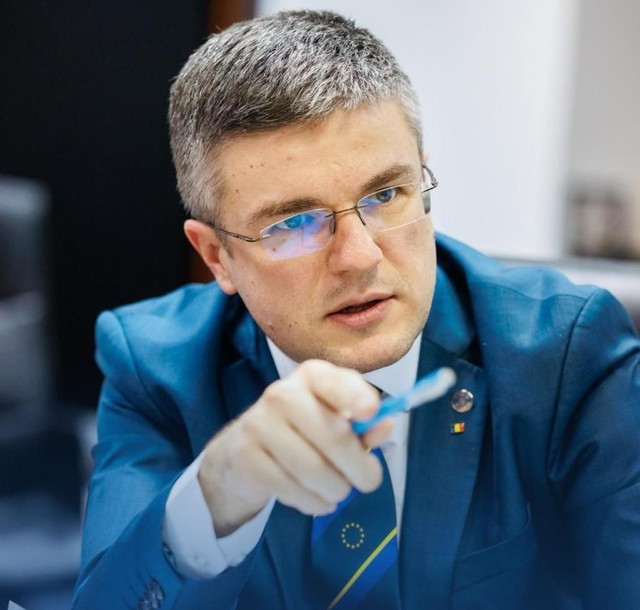 Ministrul Economiei, reacție dură după ce FMI a redus prognoza: „Criza combustibilului complică tot”