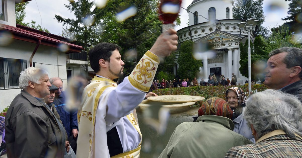 Izvorul Tămăduirii: Semnificație profundă și tradiții la ortodocși