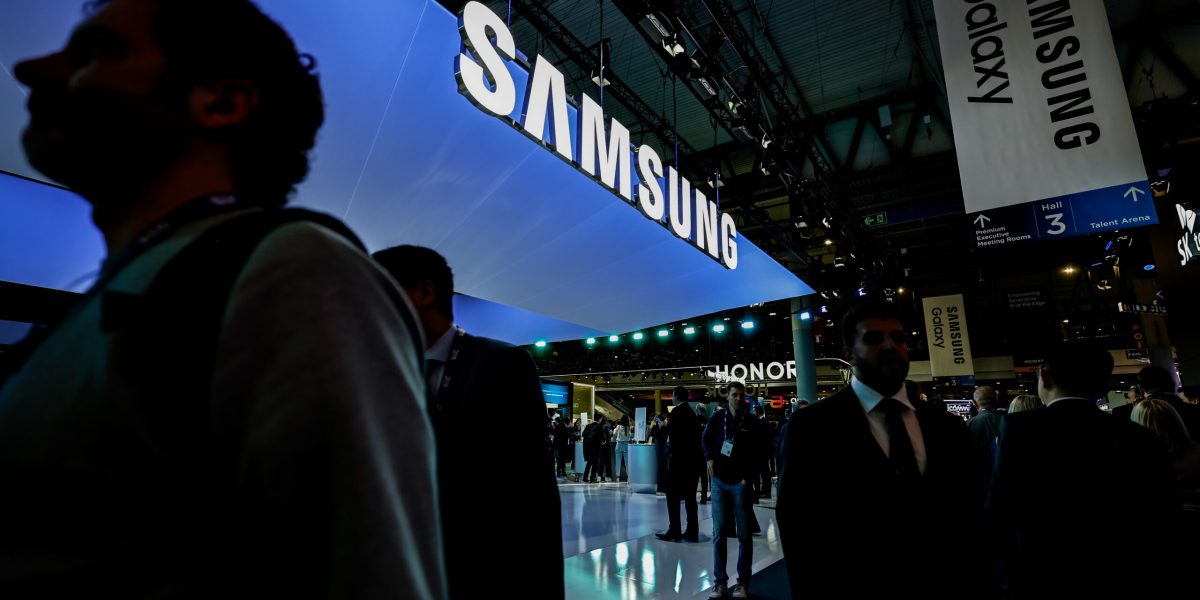 Samsung abandonează o aplicație importantă: Ce urmează pentru utilizatori