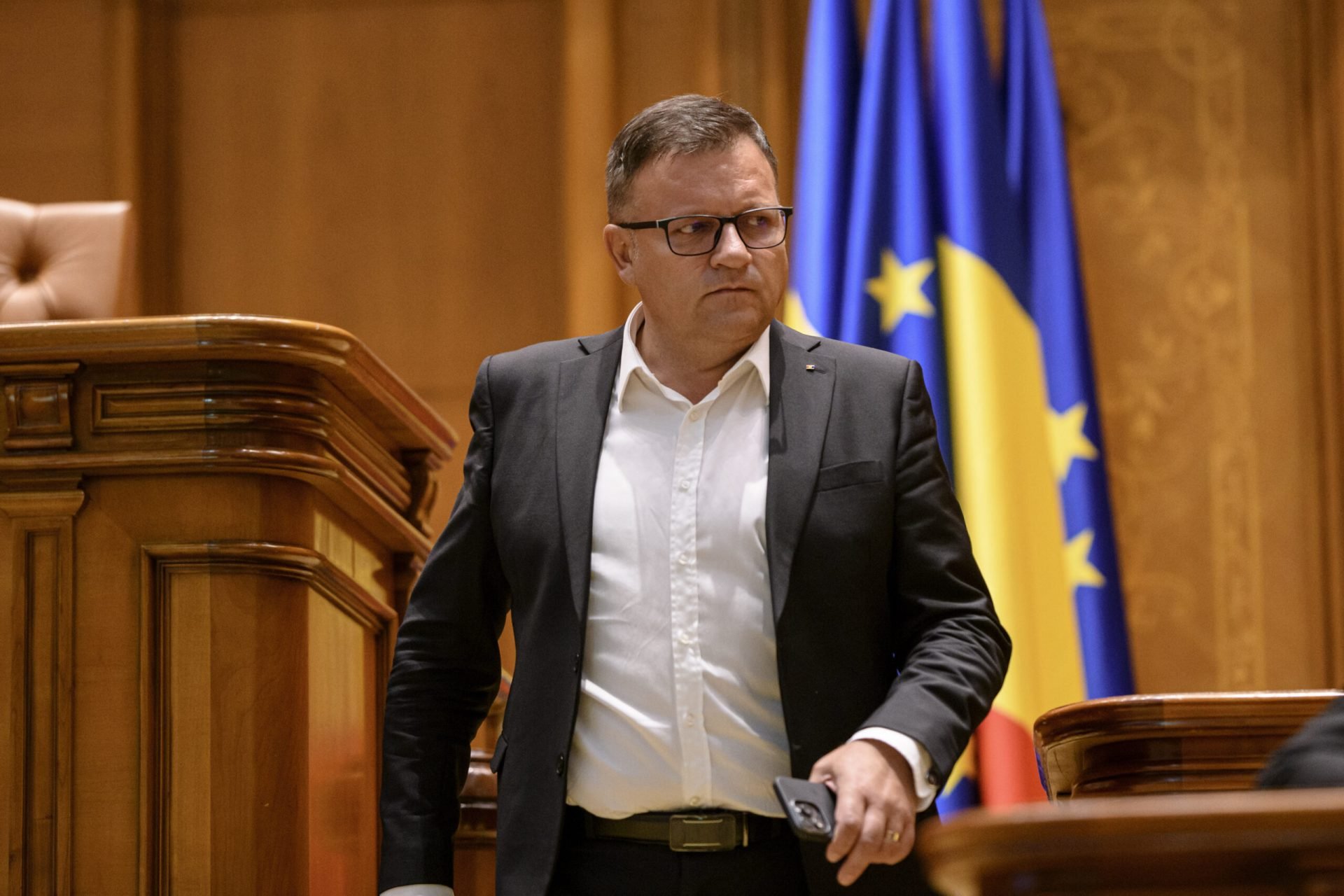 Guvernul: Scaunele se mută? Remaniere în prim-plan la București?