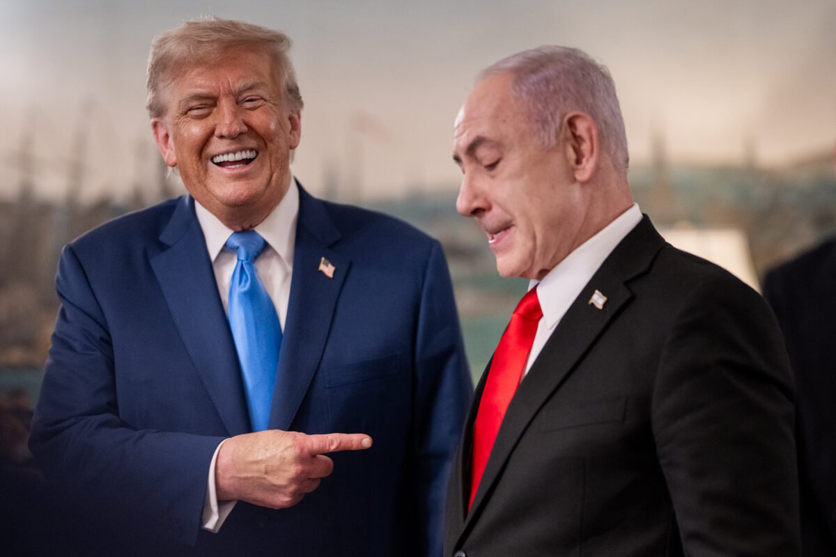 Principalul lider al opoziției israeliene, Yair Lapid, l-a criticat dur pe premierul Benjamin Netanyahu, atacând modul în care acesta a gestionat situația politică și strategică a țării
