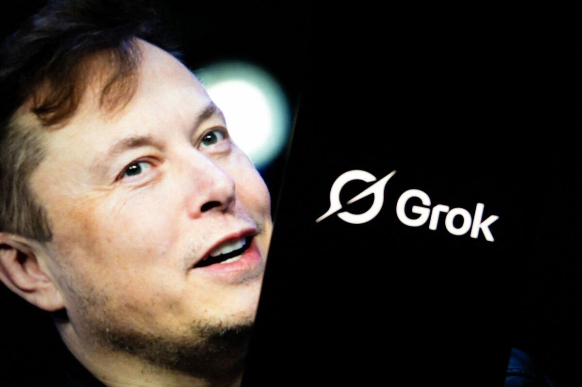 Elon Musk, cerere ieșită din comun pentru consilierii SpaceX: Abonamente la chatbot-ul Grok Înainte de listarea la bursă a companiei spațiale SpaceX, condusă de ELON Musk, bancherii și avocații implicați în tranzacție au primit o solicitare neobișnuită