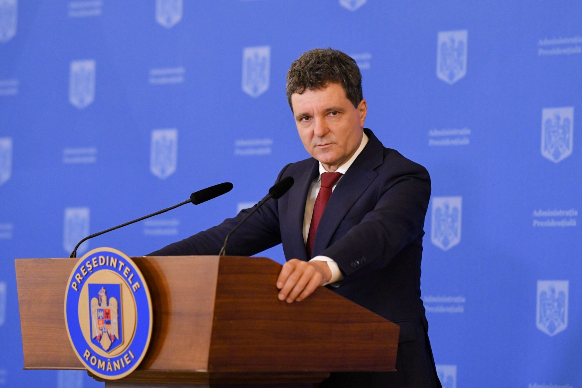 Nicușor Dan a declarat că va cere premierului sau Guvernului să ia măsuri împotriva responsabililor în cazul în care contractul Pfizer se dovedește a fi fost negociat în defavoarea țării