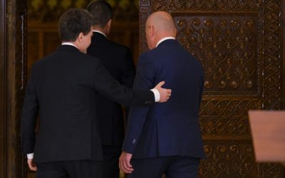Nicușor Dan, pe urmele lui Iohannis? Riscul unei „prăbușiri” dacă nu-l susține pe Bolojan