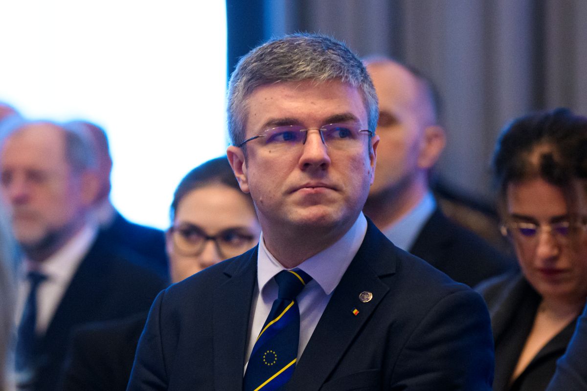 Șantierul Naval Mangalia intră în faliment, angajații așteaptă salariile restante Decizia de a declara falimentul Șantierului Naval Mangalia a fost luată de creditori, punând capăt unei perioade de incertitudine pentru cel mai mare șantier naval din România