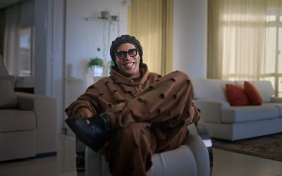 Ronaldinho, viața și cariera legendei fotbalului brazilian, pe Netflix