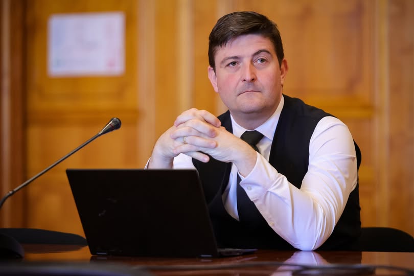 Dimitriu (USR): ROBOR-ul a jefuit românii. Proiect de lege pentru recuperarea banilor