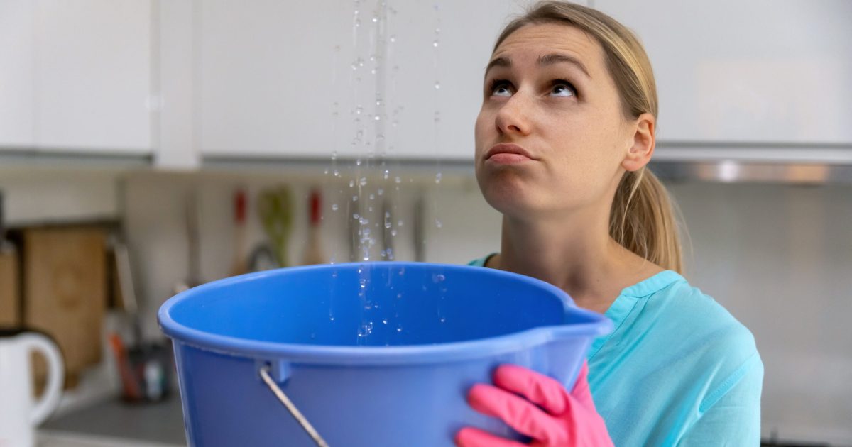 Blocuri: Românii, DIRECT responsabili de vecinii de sub ei