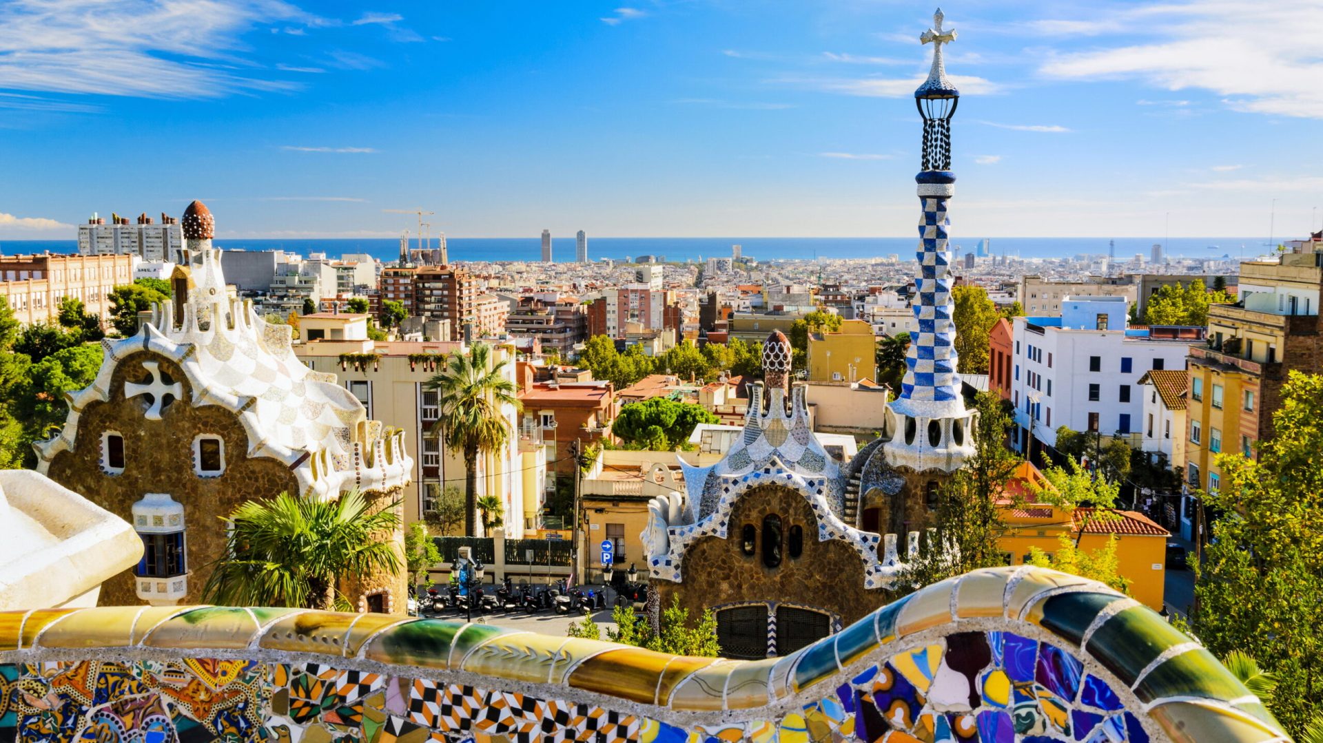 Barcelona și veneția condamnă turiștii la rate mai mari: Taxe dublate și noi reguli de acces Barcelona și Veneția, două destinații turistice populare, au implementat recent măsuri menite să gestioneze fluxurile de vizitatori și să genereze venituri suplimentare