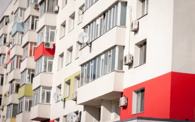 Blocuri: Cine achită întreținerea liftului. Orice etaj, aceeași plată