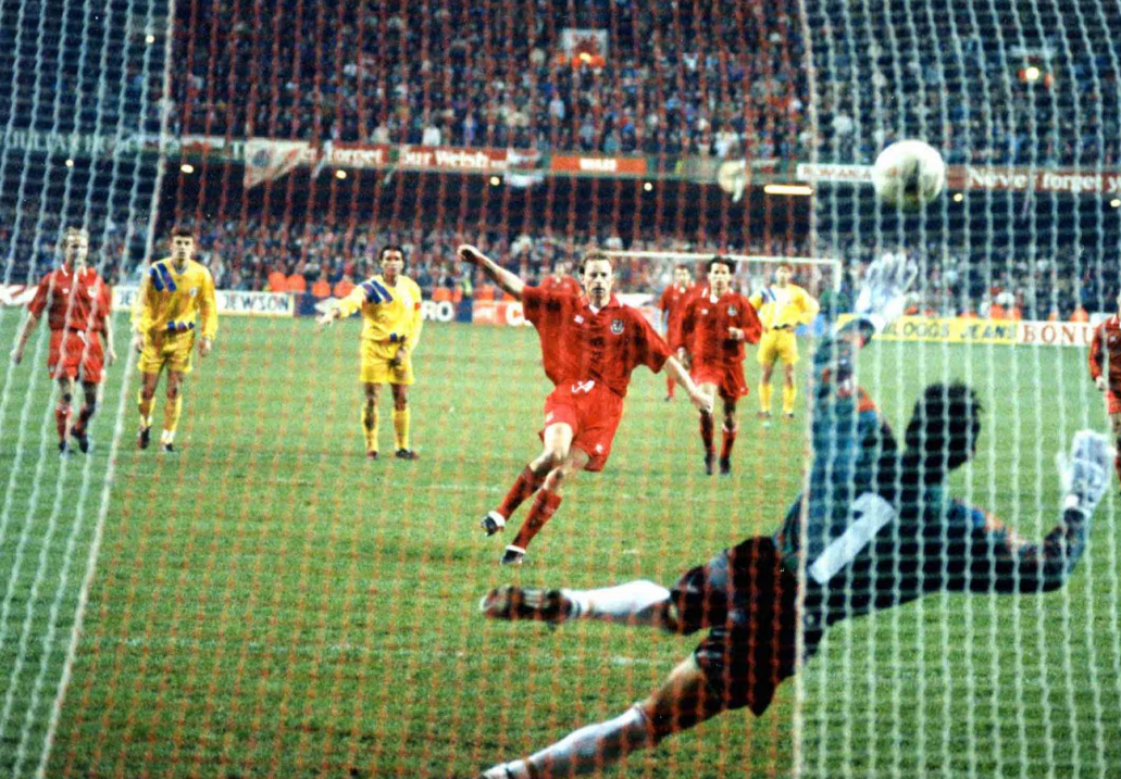 Penalty-ul ratat care a pecetluit destinul lui Paul BODIN: O lecție de viață în fotbal Un penalty i-a schimbat definitiv traiectoria carierei lui Paul BODIN