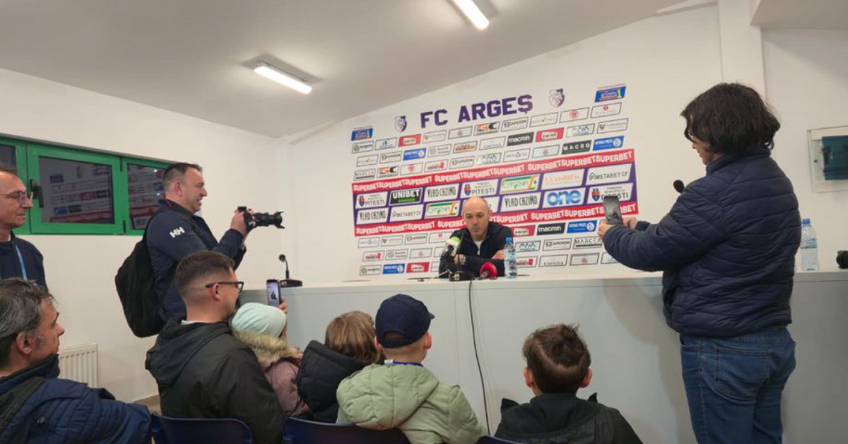 Copilul care l-a luat prin surprindere pe Andone: „e arges favorita la titlu?”