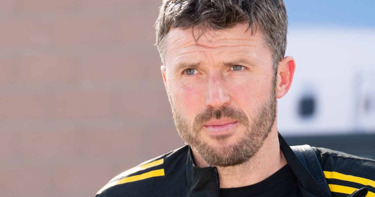 Team news for United trip to Chelsea from Michael Carrick