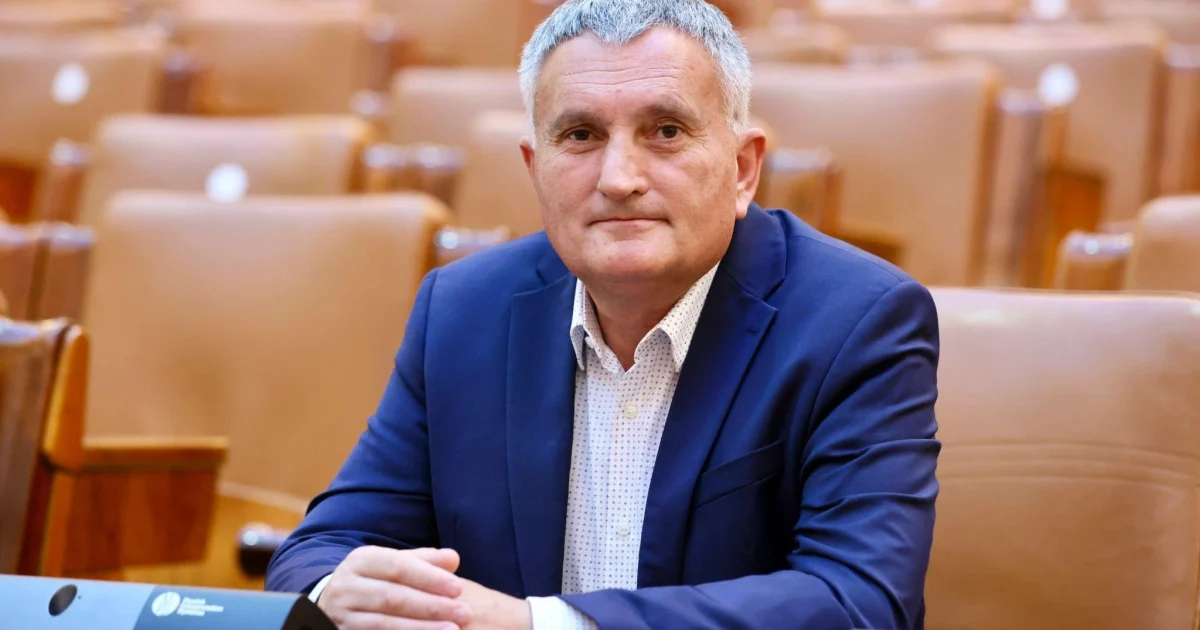 PSD vrea să deturneze Guvernul: Ce taine ascund rezerviștii din România?