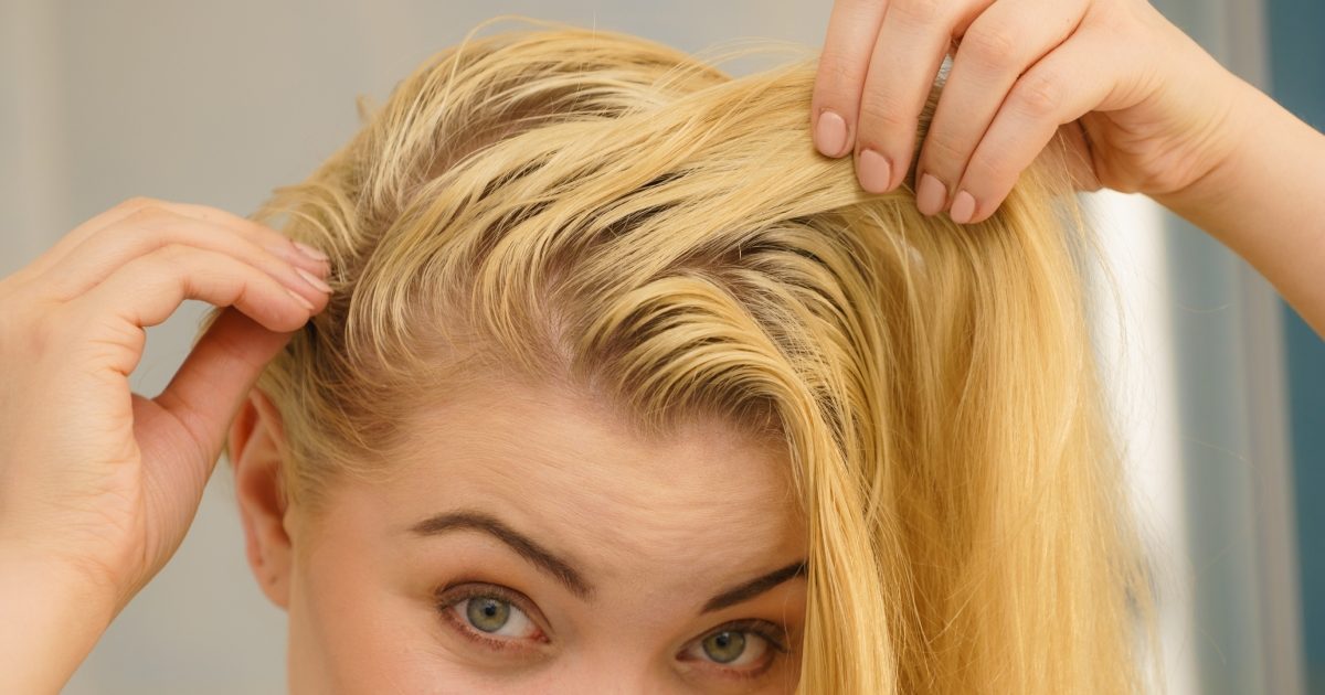 De ce ți se îngrașă părul Rapid? Greșelile banale pe care le faci zilnic