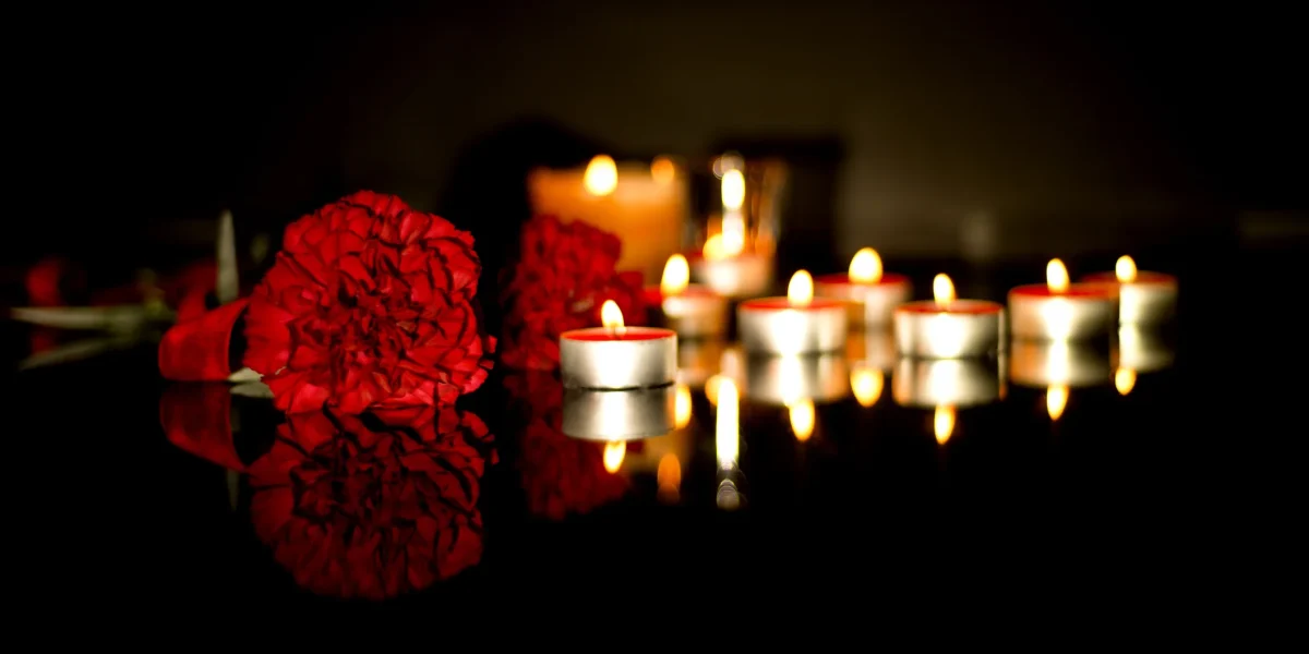 Doliu-lumanari.jpg - NewsFactor