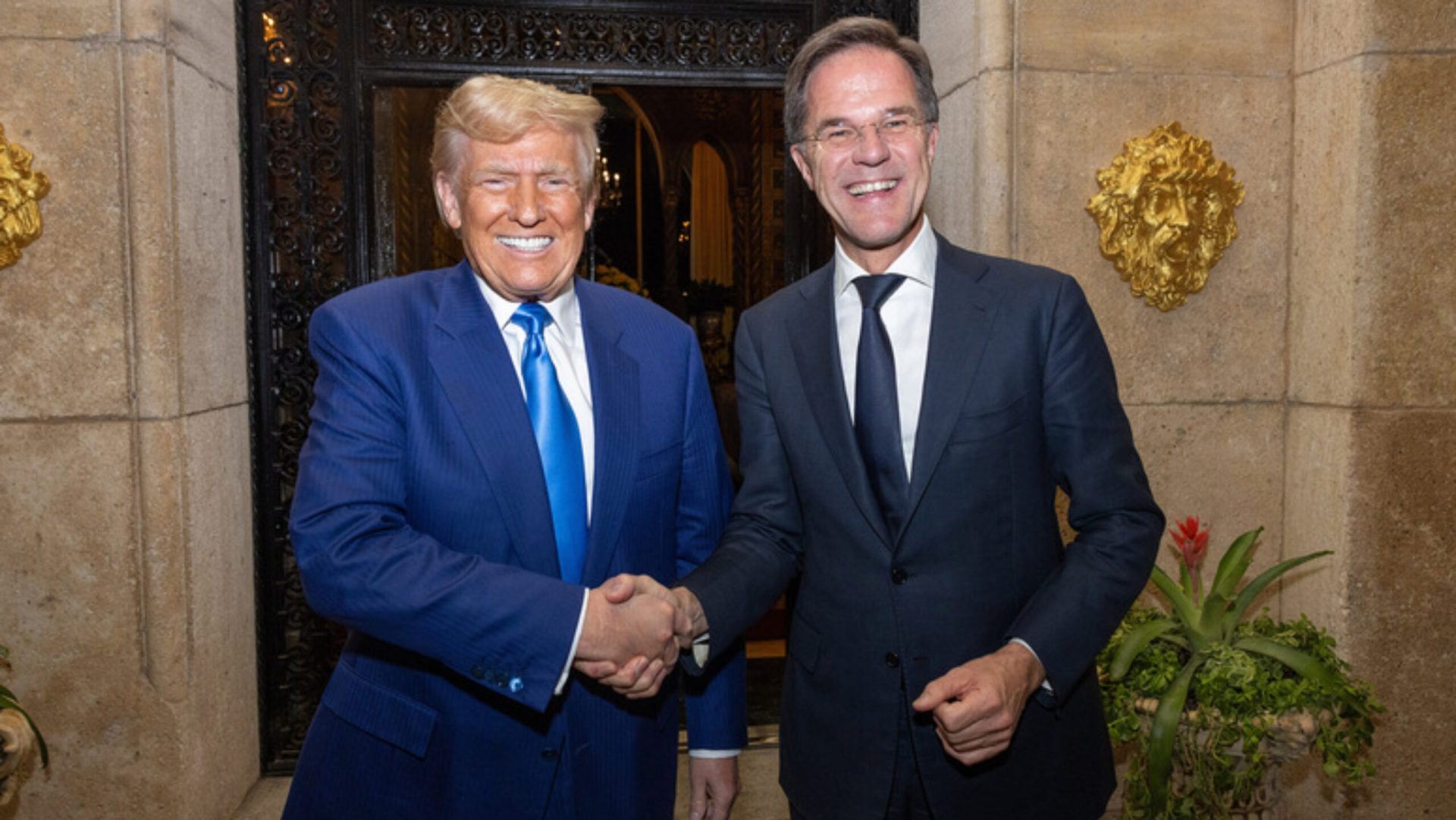 Secretarul general al NATO, Mark Rutte, a informat mai multe capitale europene că președintele SUA, Donald Trump, dorește angajamente concrete în sprijinul securizării Strâmtorii Ormuz în următoarele zile