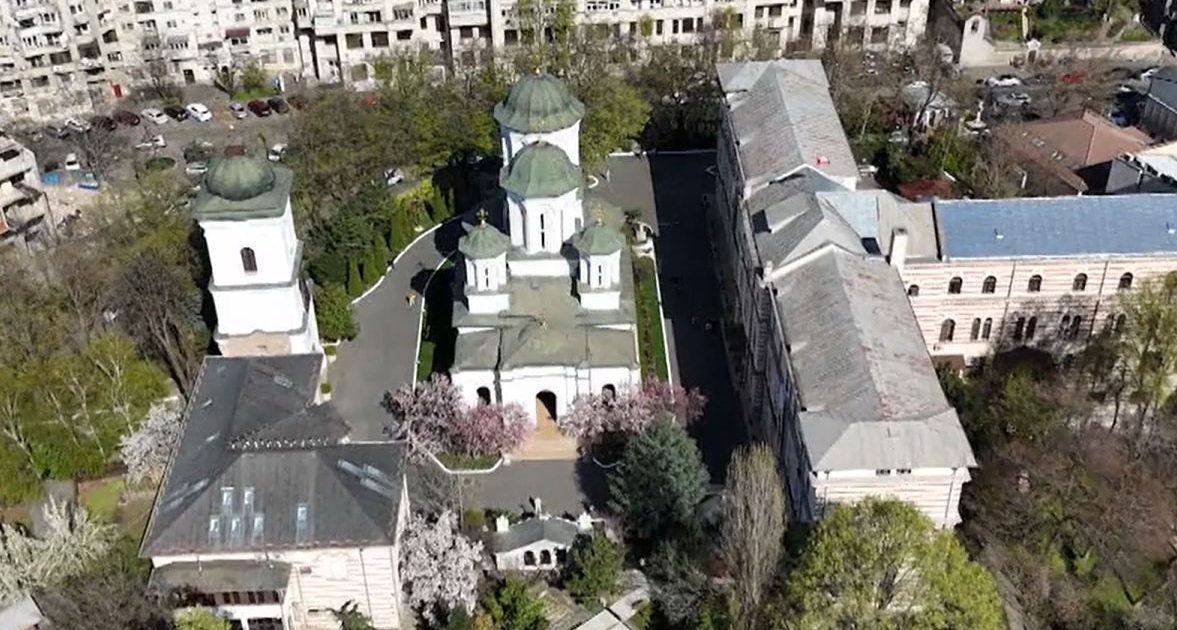 Mănăstirea Radu Vodă, o oază de liniște în agitația din București