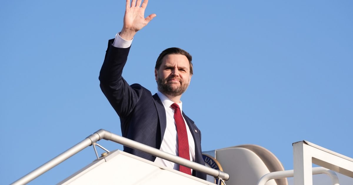 Eșec SUA-Iran: JD Vance a plecat din Pakistan după 21 de ore de negocieri. „Vestea proastă este că nu am ajuns la un acord”