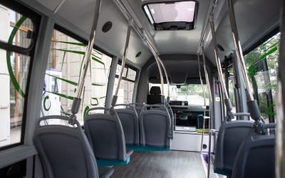 Șoc pe piață: Microbuzele electrice, reducere cu 30%! CJ Iași, afacere bună sau nu?
