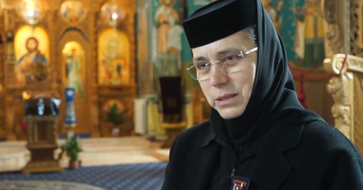 Maica Ecaterina, o mamă pentru sute de copii abandonați în România