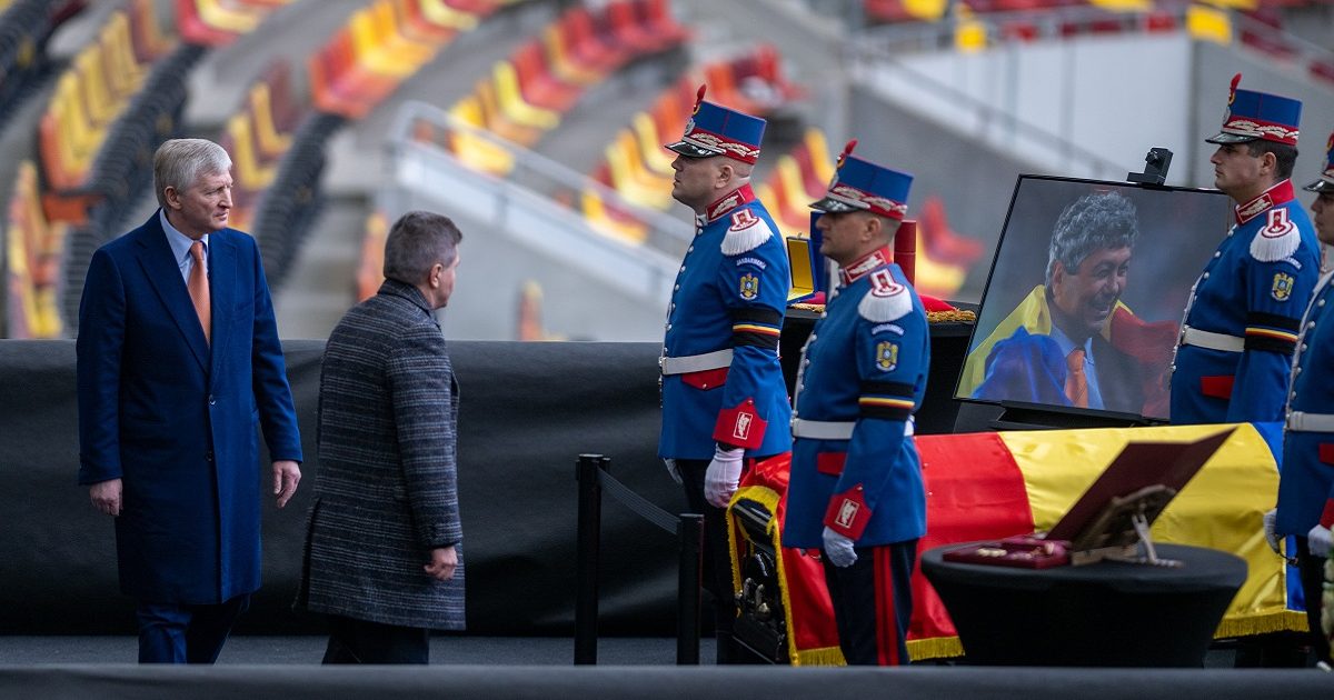 Rinat Ahmetov, patronul clubului Șahtior Donețk, a făcut o apariție surprinzătoare la priveghiul antrenorului Mircea Lucescu de la București, marcând o schimbare semnificativă pentru miliardarul ucrainean