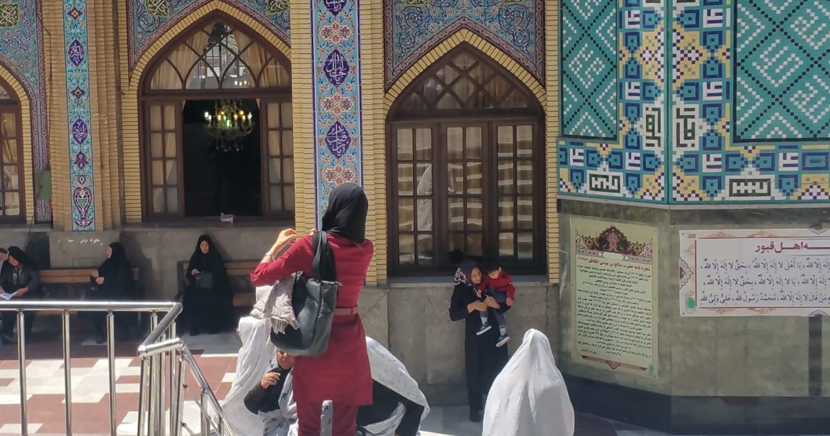 Iran: Întâlnire cu sfinți și poeți. O incursiune în cultura persană