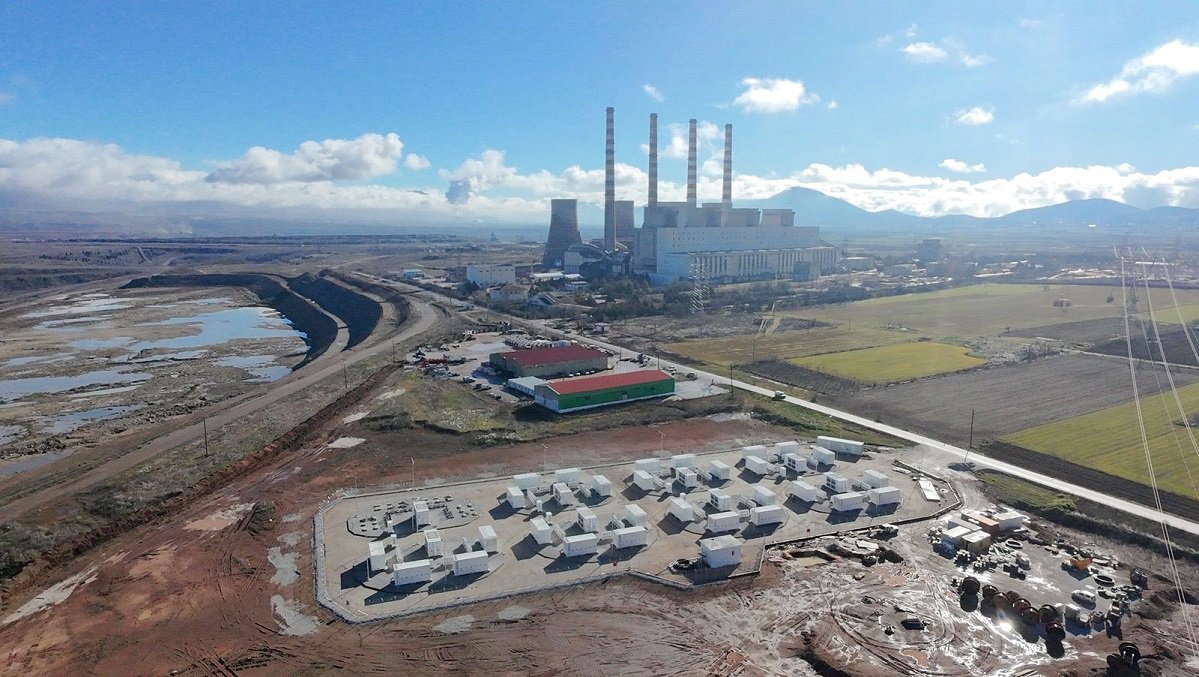 În Grecia, un gigant energetic accelerează tranziția spre energie verde: Grupul PPC a finalizat parcuri fotovoltaice cu o capacitate de 2,13 GW în Macedonia de Vest
