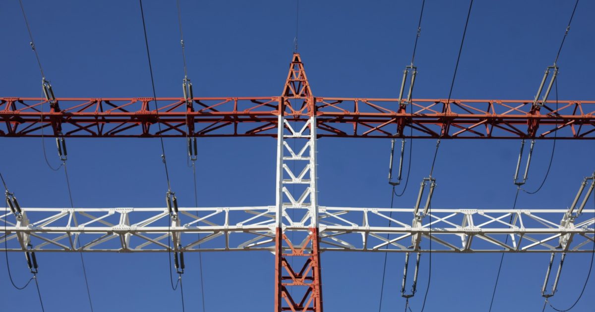 Prețurile la energie, umflate de speculă. Guvernul vrea garanții mai mari pentru racordare