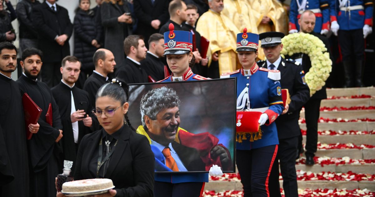 Mircea Lucescu, înmormântat la Bellu cu onoruri militare