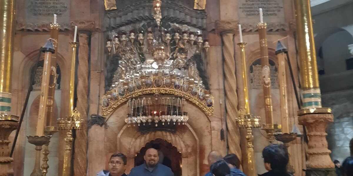 Ierusalim-08-Mormantul-lui-Isus-rotated.jpg - NewsFactor