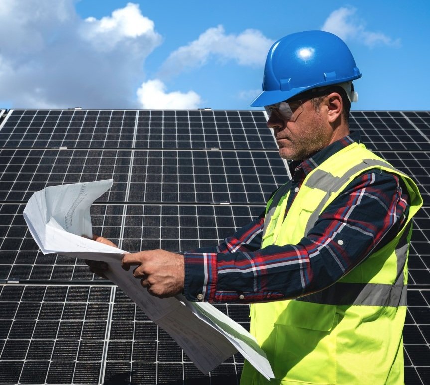 PPC Energie lansează servicii de mentenanță pentru sistemele fotovoltaice destinate companiilor PPC Energie, furnizor integrat de energie, își extinde portofoliul de soluții pentru companii, prin lansarea serviciilor de mentenanță preventivă și corectivă pentru sistemele fotovoltaice