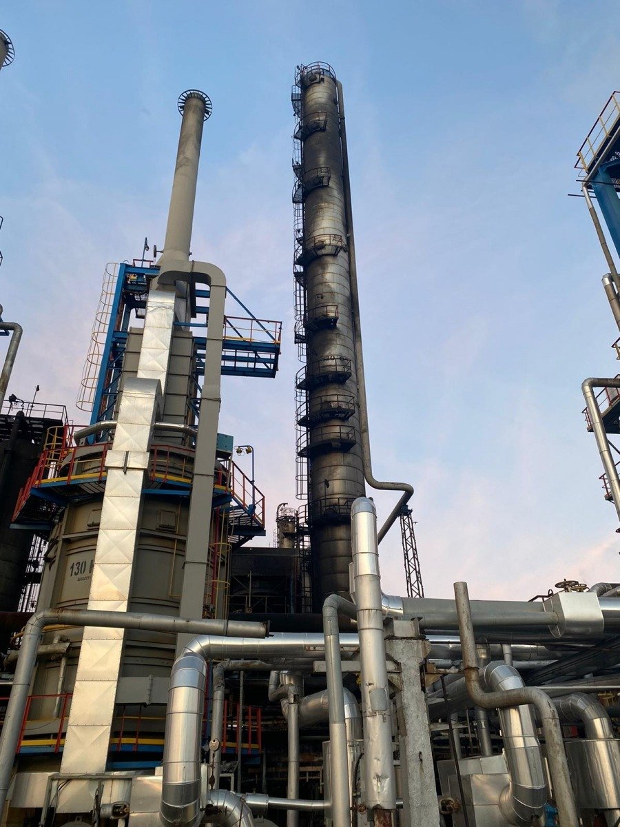 Rafinăria Petromidia și-a reluat activitatea la capacitate maximă Ministrul Energiei, Bogdan IVAN, a anunțat luni, printr-o postare pe Facebook, că Rafinăria Petromidia, operată de Rompetrol, a reluat activitatea și funcționează la capacitate maximă pentru România