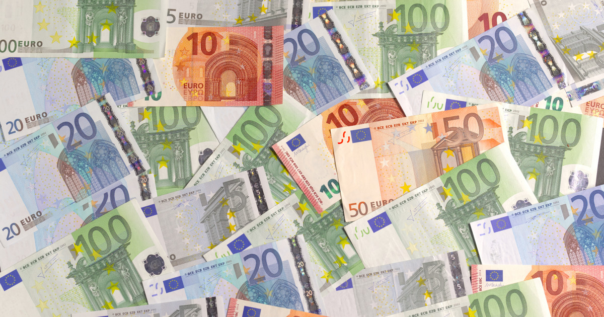 Românii, despăgubiți cu sute de mii de euro: Topul domeniilor cu probleme