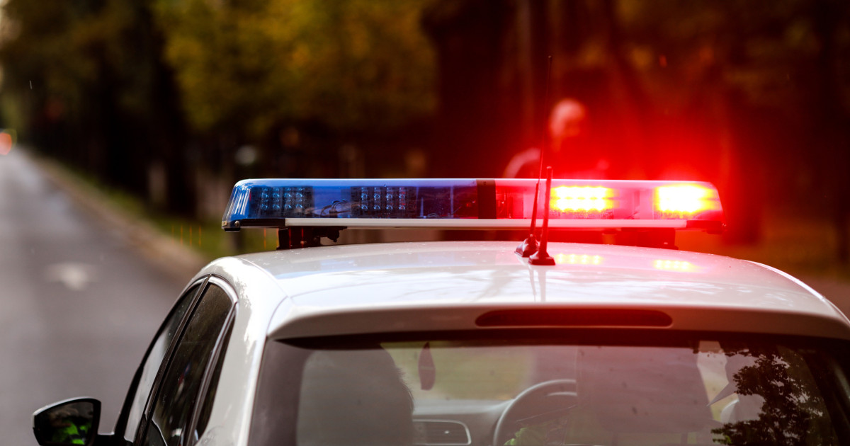 Polițist Atacat și Lovit cu Sticlă în Sălaj: Un Tânăr, Reținut