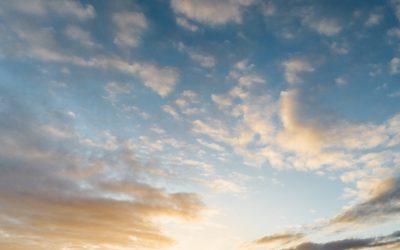 București: Vreme perfectă, dar Cod Galben de vânt în Caraș-Severin