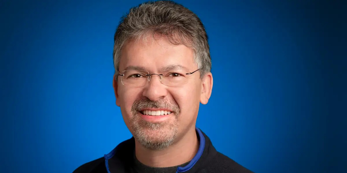 Giannandrea, șeful AI de la Apple, pleacă: Ce urmează pentru companie?