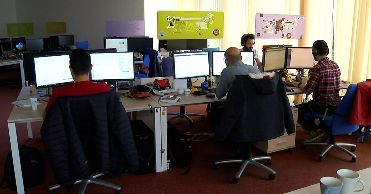 Legea salarizării: Ce drepturi aduce angajaților din România din iunie