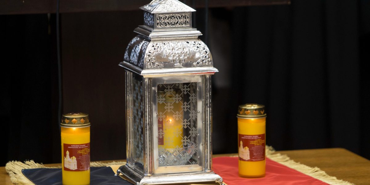 Lumina-Sfanta-Inquam-Photos-Alexandra-Pandrea.jpg - NewsFactor