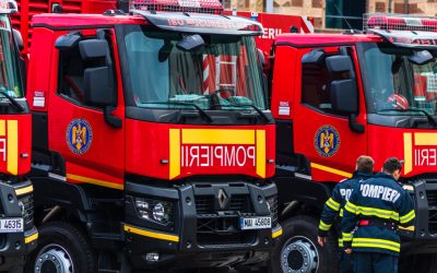 Incendiu devastator la un bloc din Constanța: Zeci de oameni, prinși în flăcări