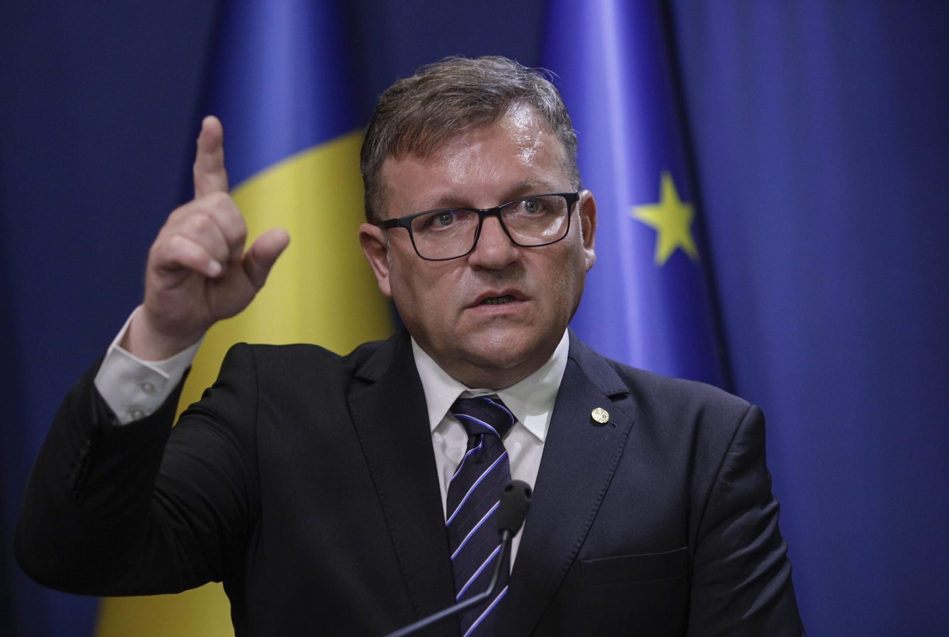 Schimbări la VEDERE în Guvern: Scaunele se pot muta. Cine pleacă?