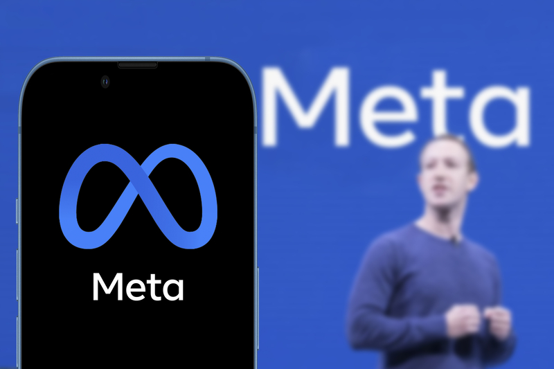 Meta (Facebook) dă afară 8.000 de angajați: Concedieri masive în IT, valul lovește și gigantul