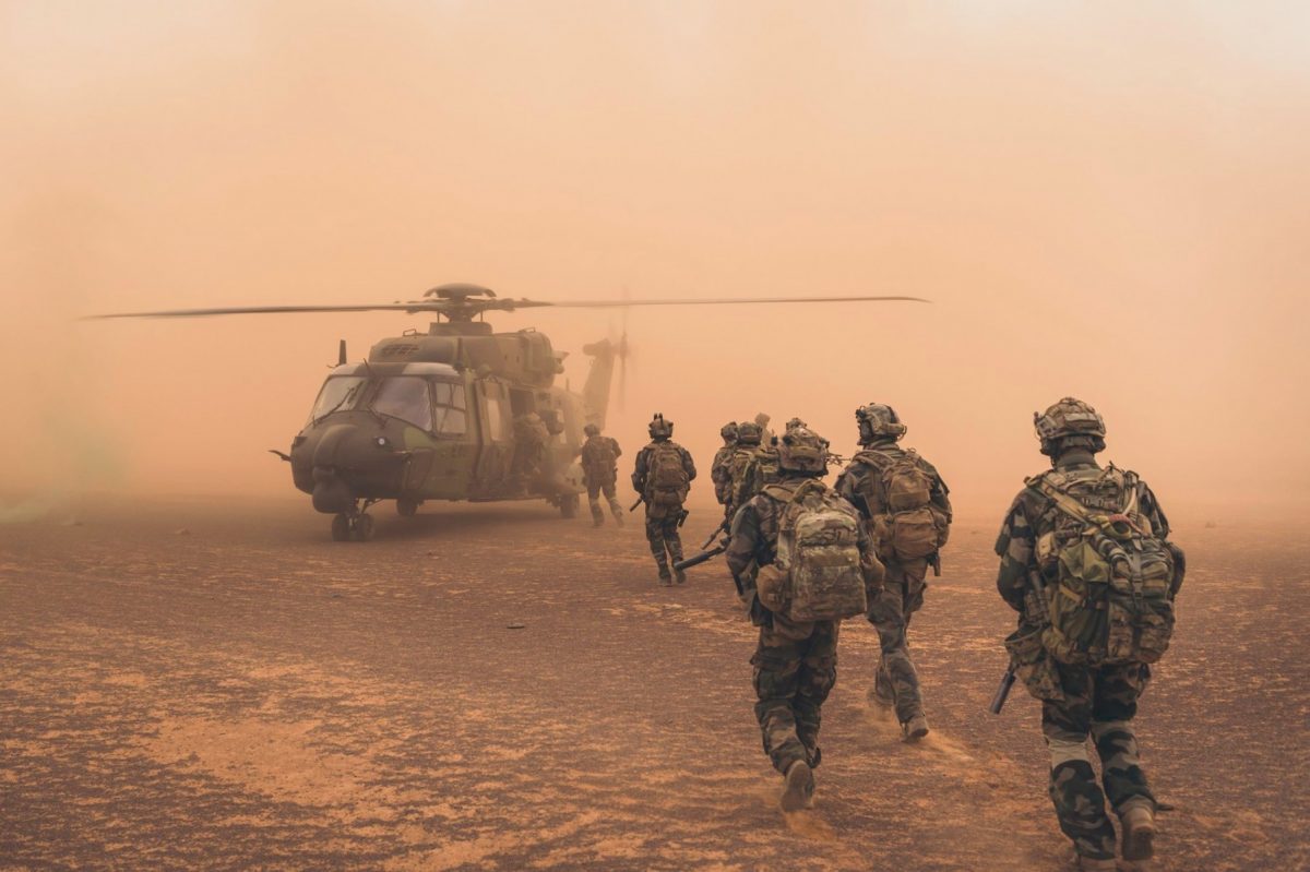 Franța își sporește considerabil bugetul pentru Apărare, investind masiv în modernizarea armatei Franța va crește semnificativ cheltuielile militare în următorii ani, cu accent pe modernizarea forțelor armate