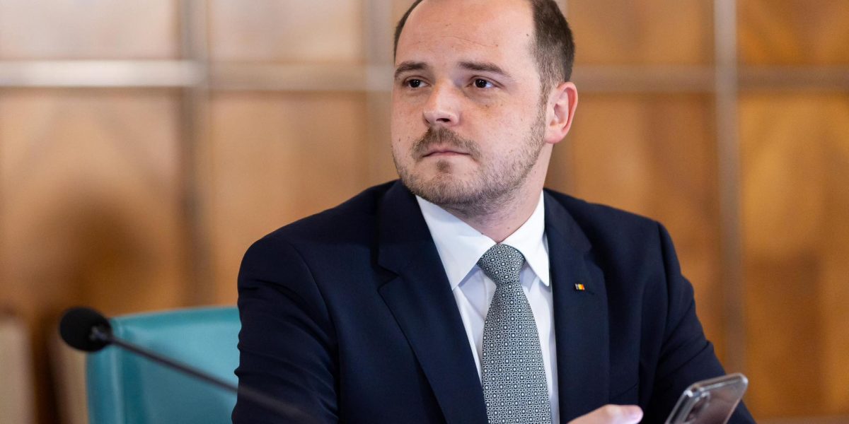 Ministrii-PSD-prezinta-planurile-de-relansare-economica-pentru-sectoarele-cheie.jpg - NewsFactor