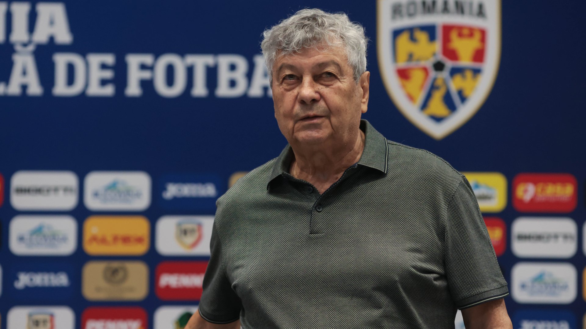 Bolojan, omagiu pentru Lucescu: „Mulțumim, Mircea, pentru momentele magice!”
